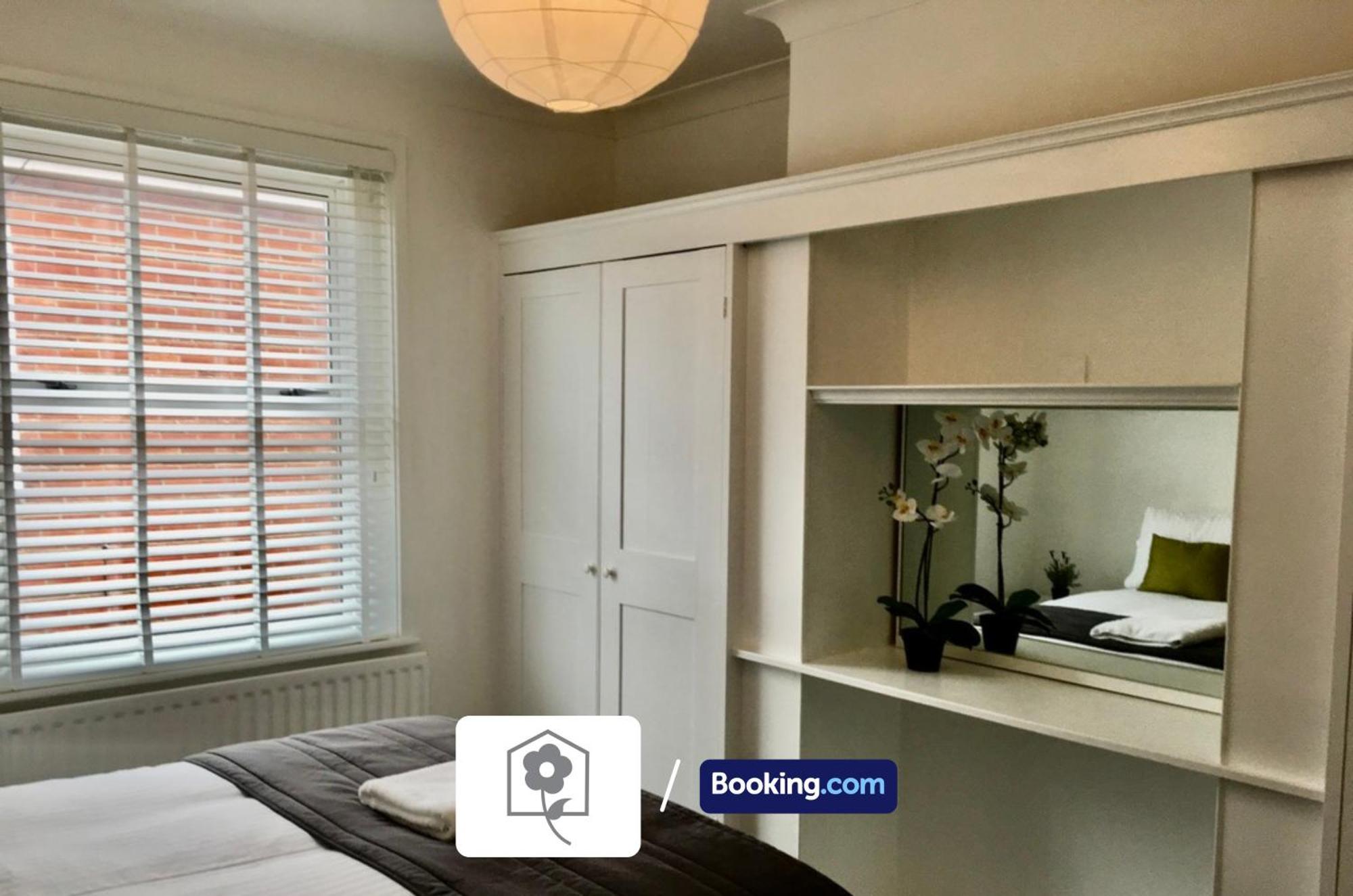 Netley Village Apartment Hamble-le-Rice Exteriör bild