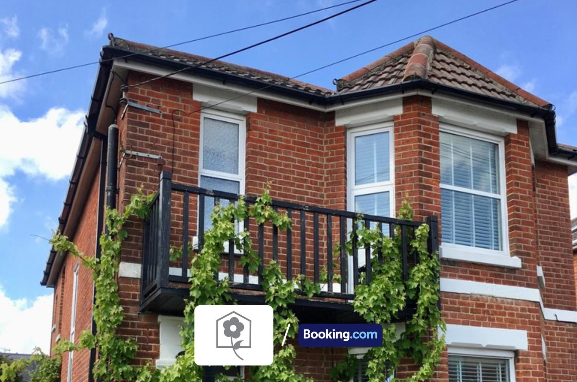 Netley Village Apartment Hamble-le-Rice Exteriör bild